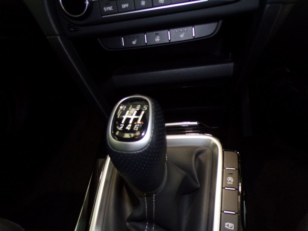 Used Kia XCeed 2025 for sale - 76118239: Photo 23