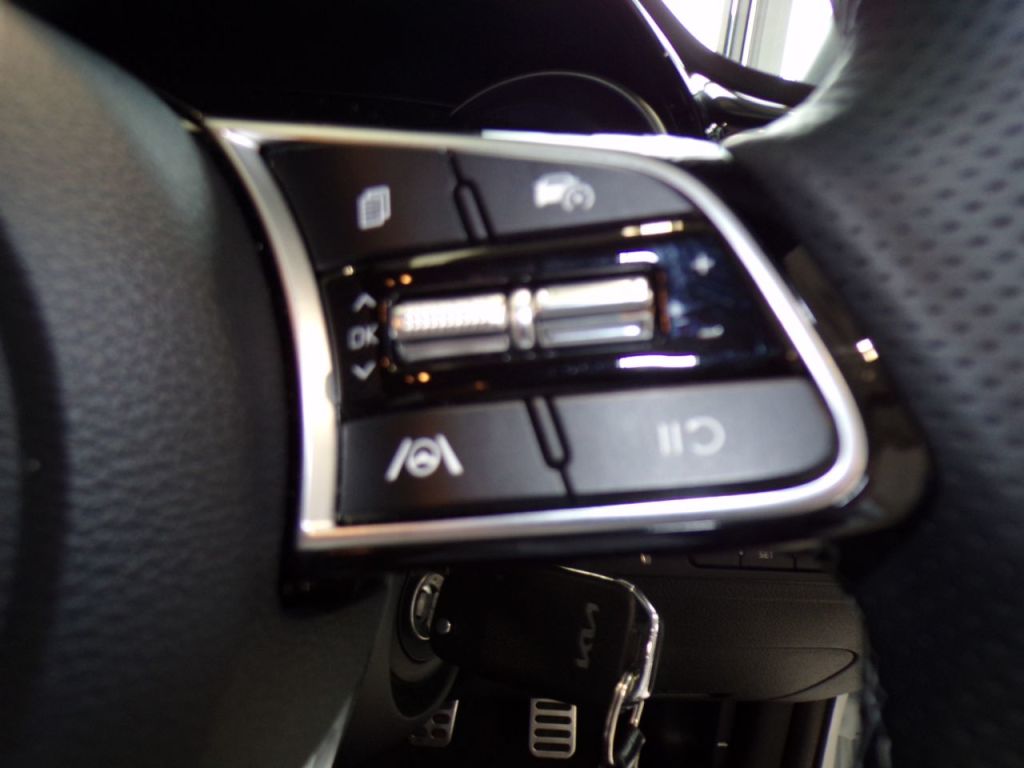 Used Kia XCeed 2025 for sale - 76118239: Photo 29