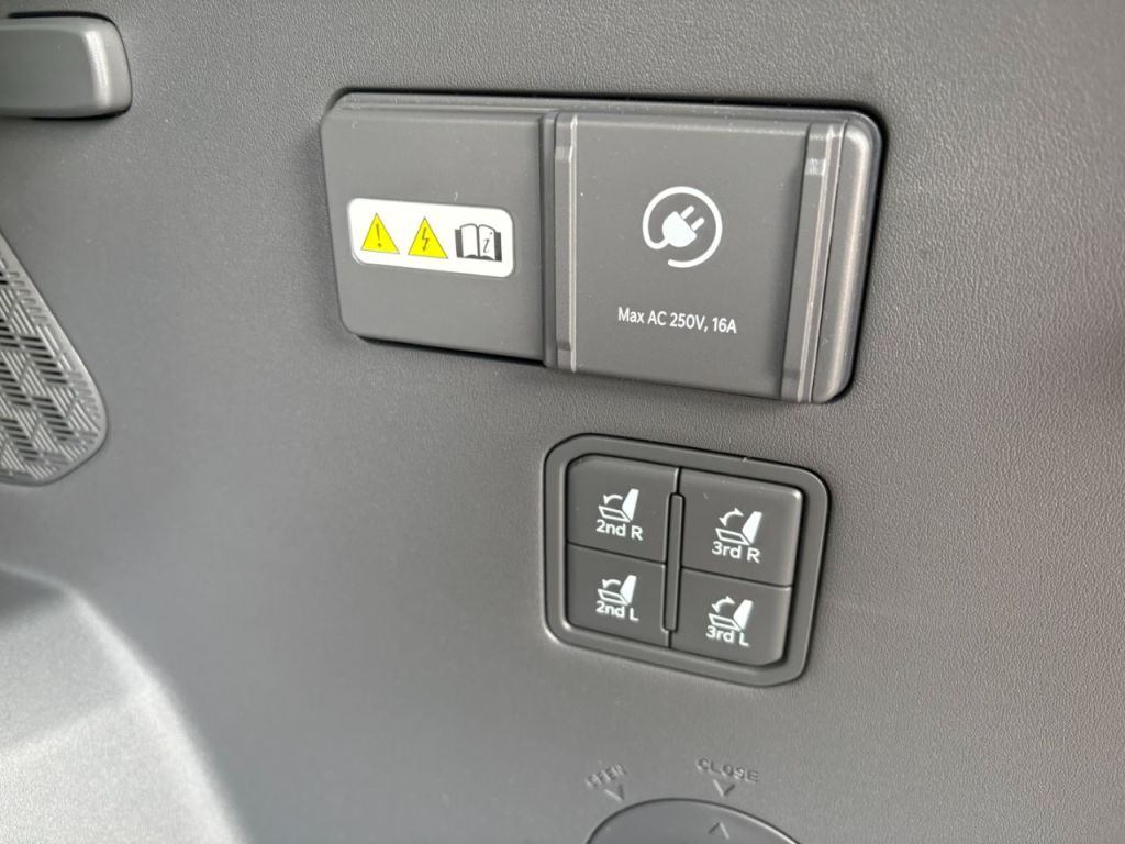 Used Kia EV9 2025 for sale - 76118348: Photo 33