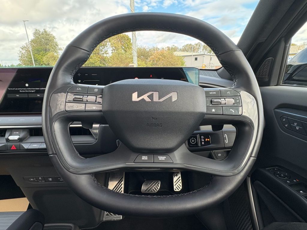 Used Kia EV9 2025 for sale - 76118348: Photo 42