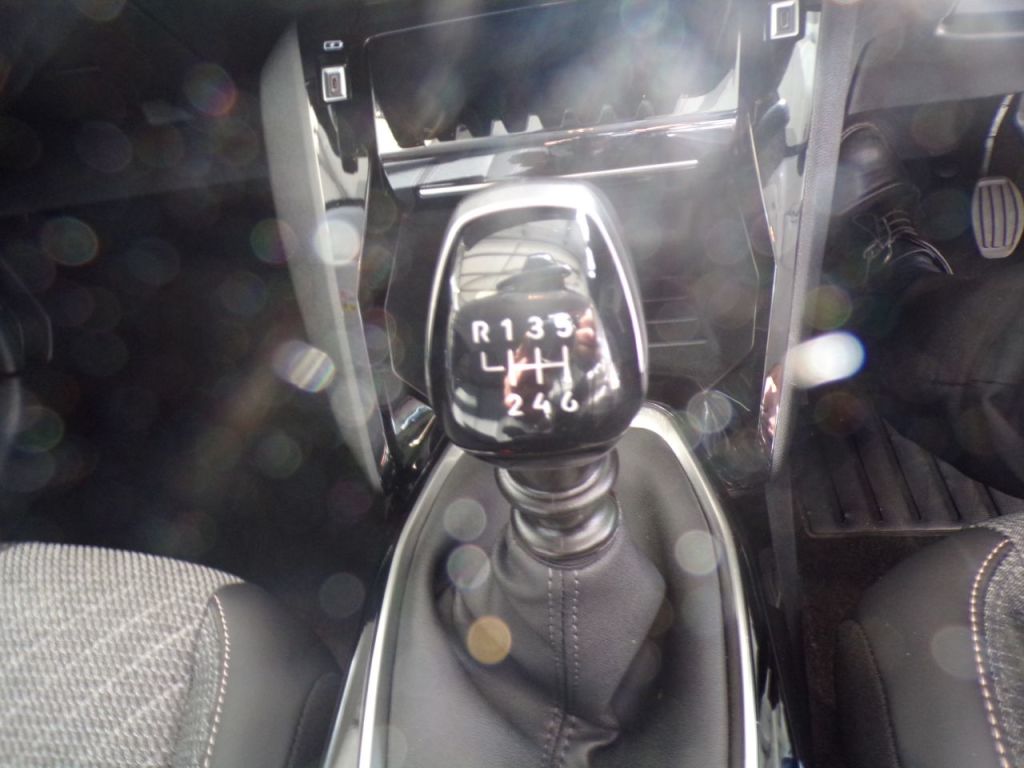 Used Peugeot 208 2024 for sale - 76118343: Photo 23