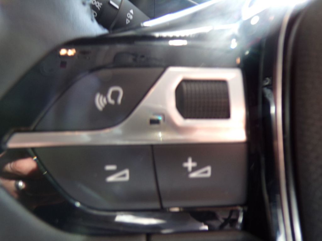 Used Peugeot 208 2024 for sale - 76118343: Photo 29