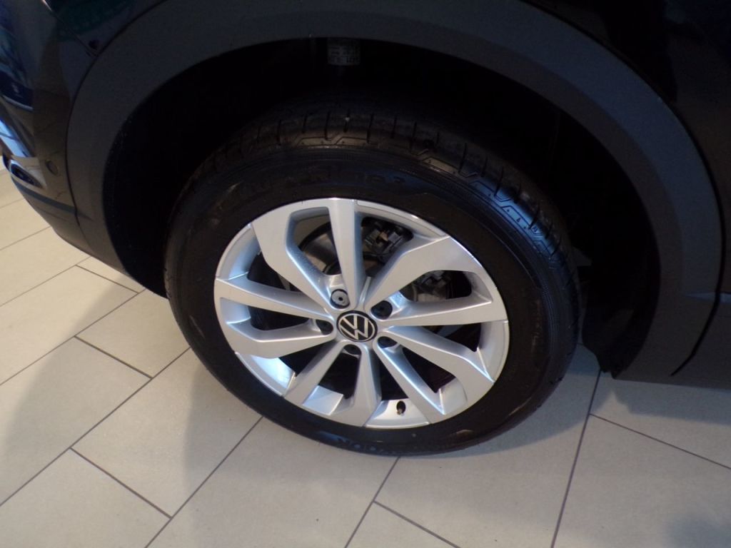 Used Volkswagen T-Roc 2025 for sale - 76395496: Photo 11