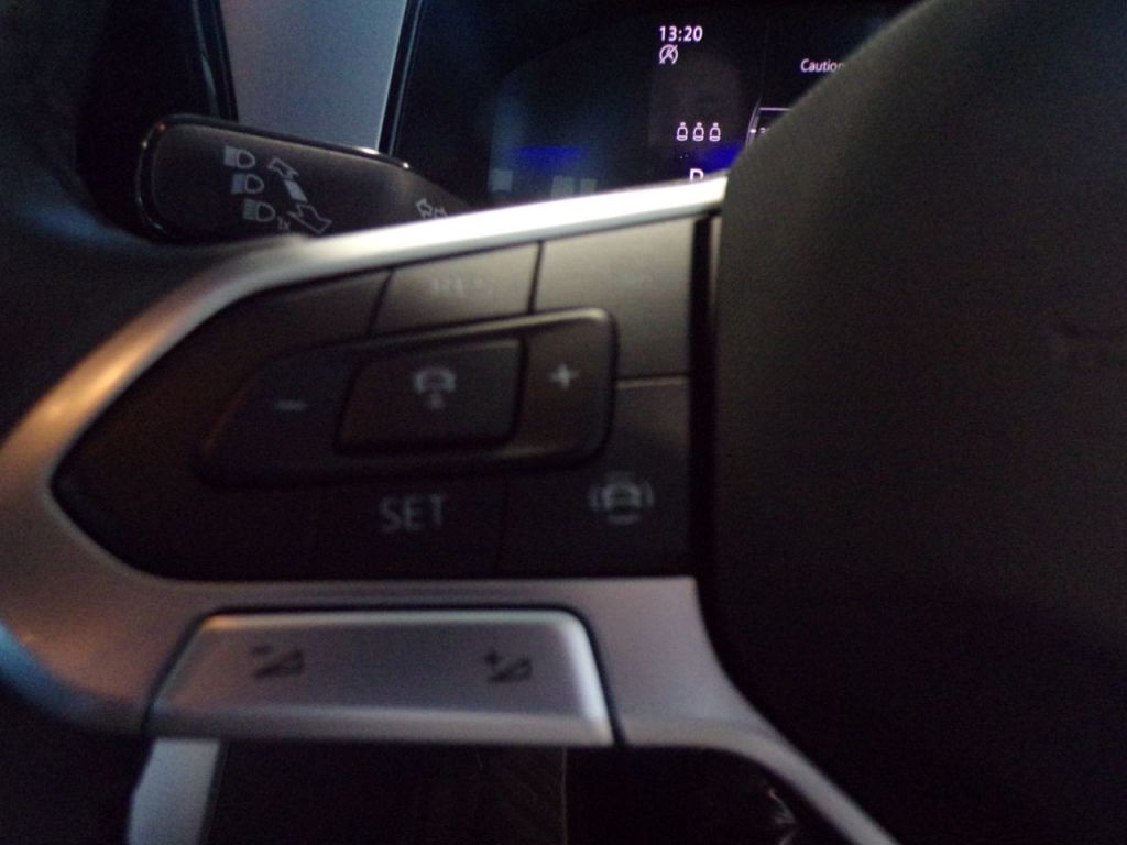 Used Volkswagen T-Roc 2025 for sale - 76395496: Photo 28