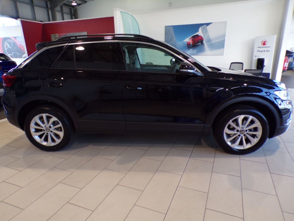 Used Volkswagen T-Roc 2025 for sale - 76395496: Photo 3