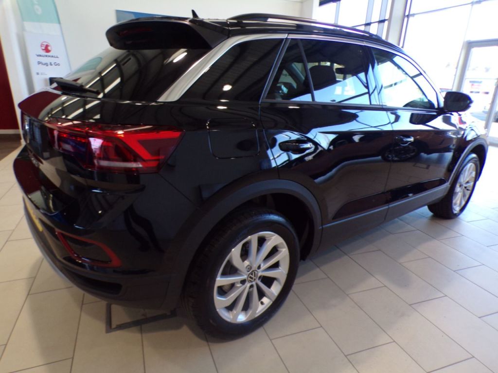 Used Volkswagen T-Roc 2025 for sale - 76395496: Photo 4