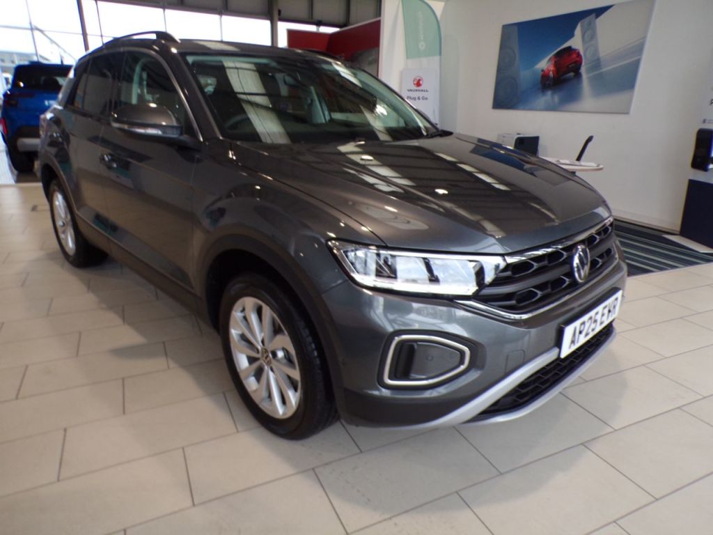 Used Volkswagen T-Roc 2025 for sale - 76355948: Photo 1