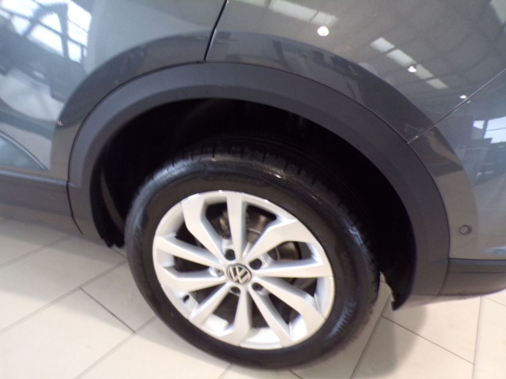 Used Volkswagen T-Roc 2025 for sale - 76355948: Photo 12