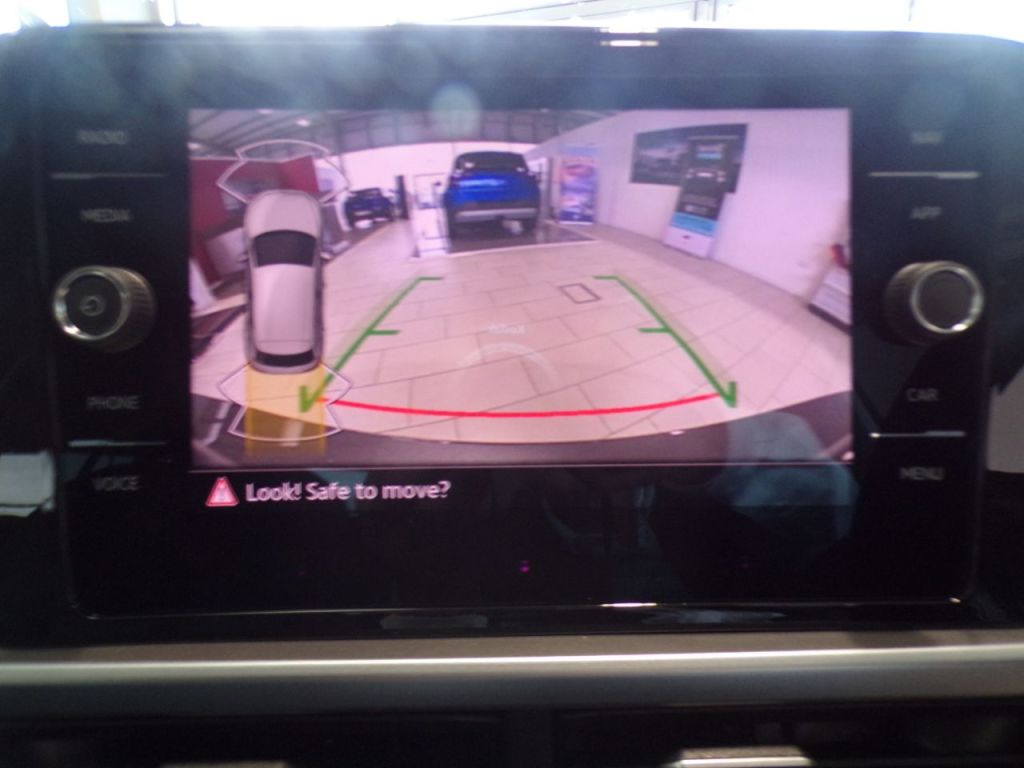 Used Volkswagen T-Roc 2025 for sale - 76355948: Photo 22