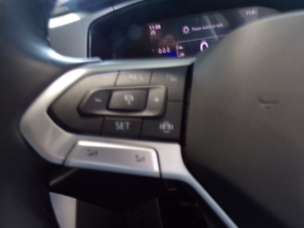 Used Volkswagen T-Roc 2025 for sale - 76355948: Photo 24