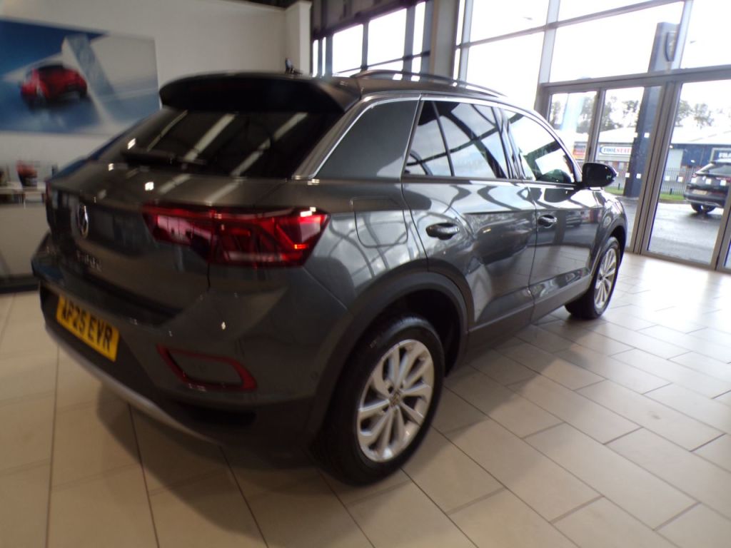 Used Volkswagen T-Roc 2025 for sale - 76355948: Photo 4