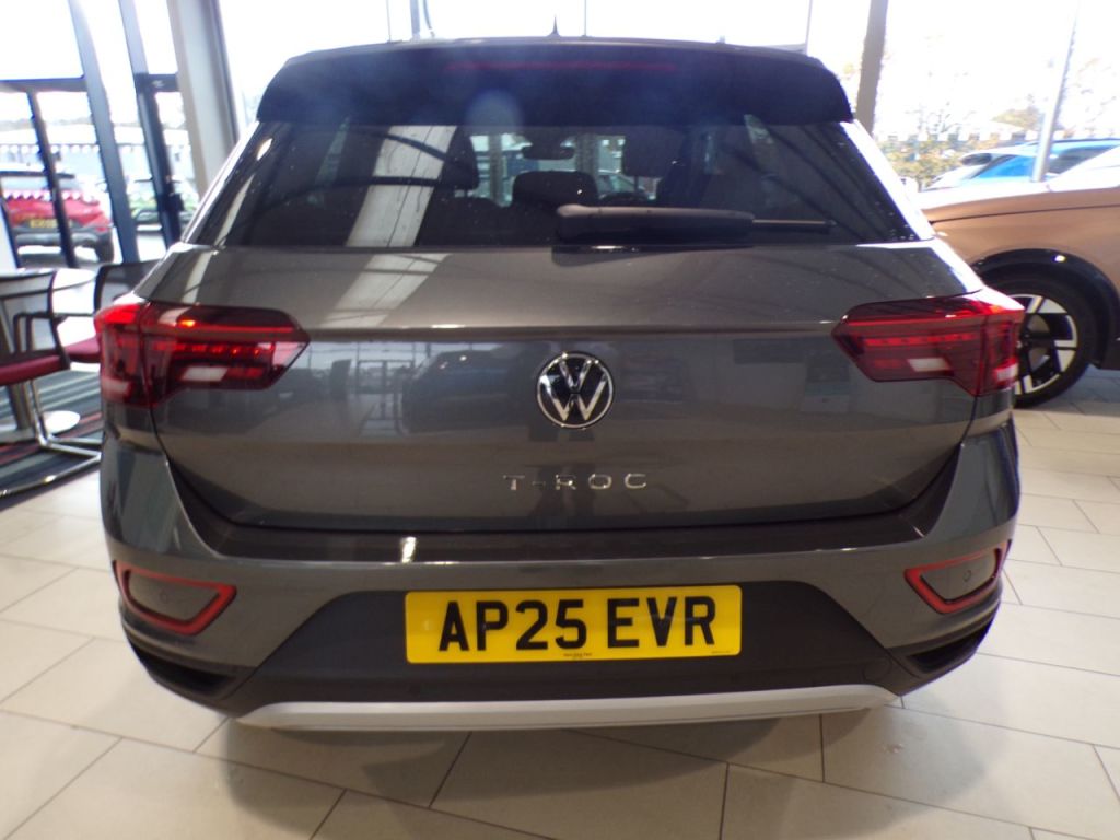 Used Volkswagen T-Roc 2025 for sale - 76355948: Photo 5