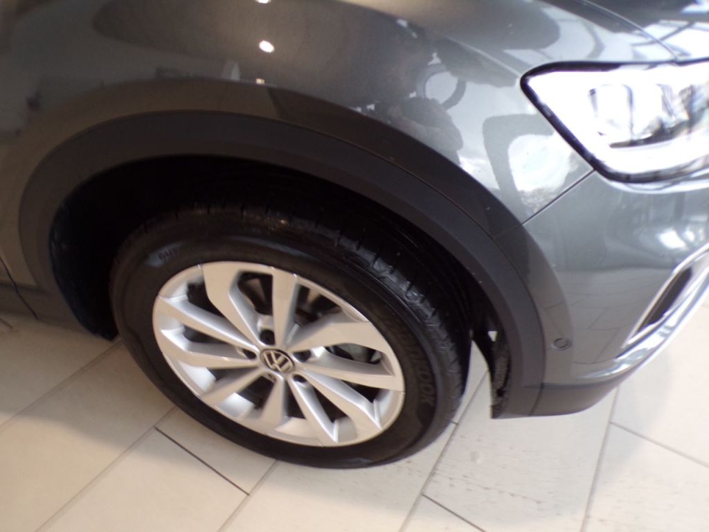 Used Volkswagen T-Roc 2025 for sale - 76355948: Photo 9