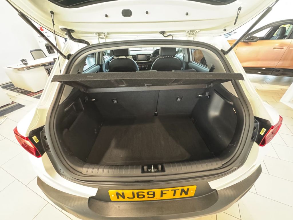 Used Kia Stonic 2019 for sale - 76405755: Photo 13