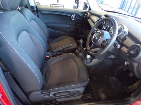 Used MINI Hatch 2019 for sale - 76118286: Photo 5