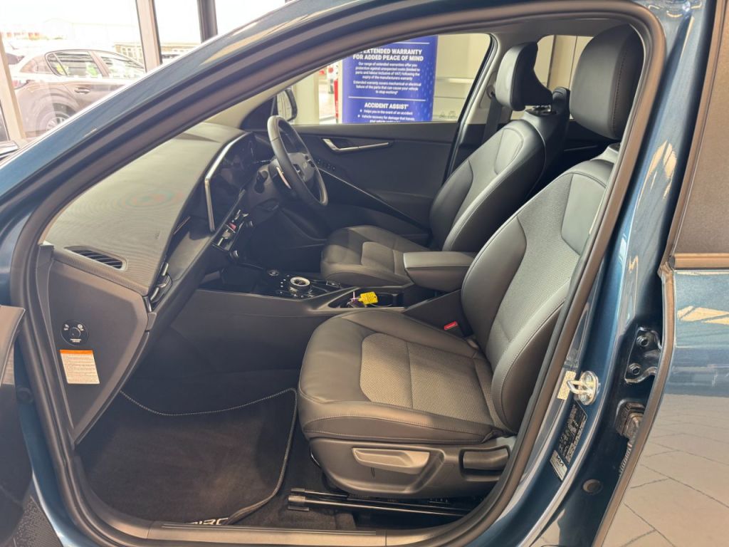 Used Kia Niro 2023 for sale - 76118273: Photo 2