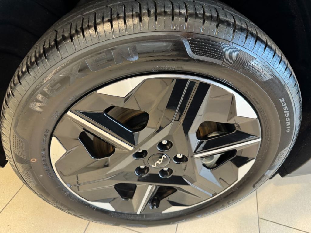 Used Kia EV6 2025 for sale - 76118301: Photo 12