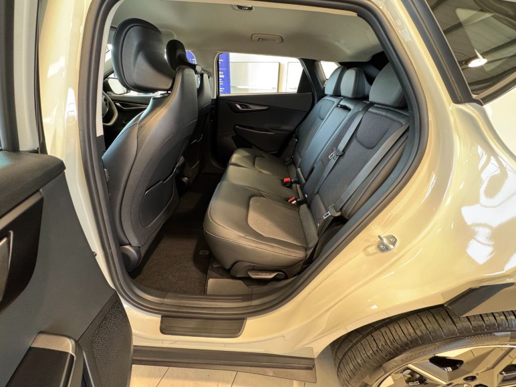 Used Kia EV6 2025 for sale - 76118301: Photo 19