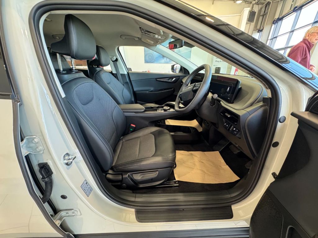 Used Kia EV6 2025 for sale - 76118301: Photo 21