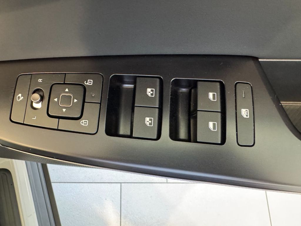 Used Kia EV6 2025 for sale - 76118301: Photo 22