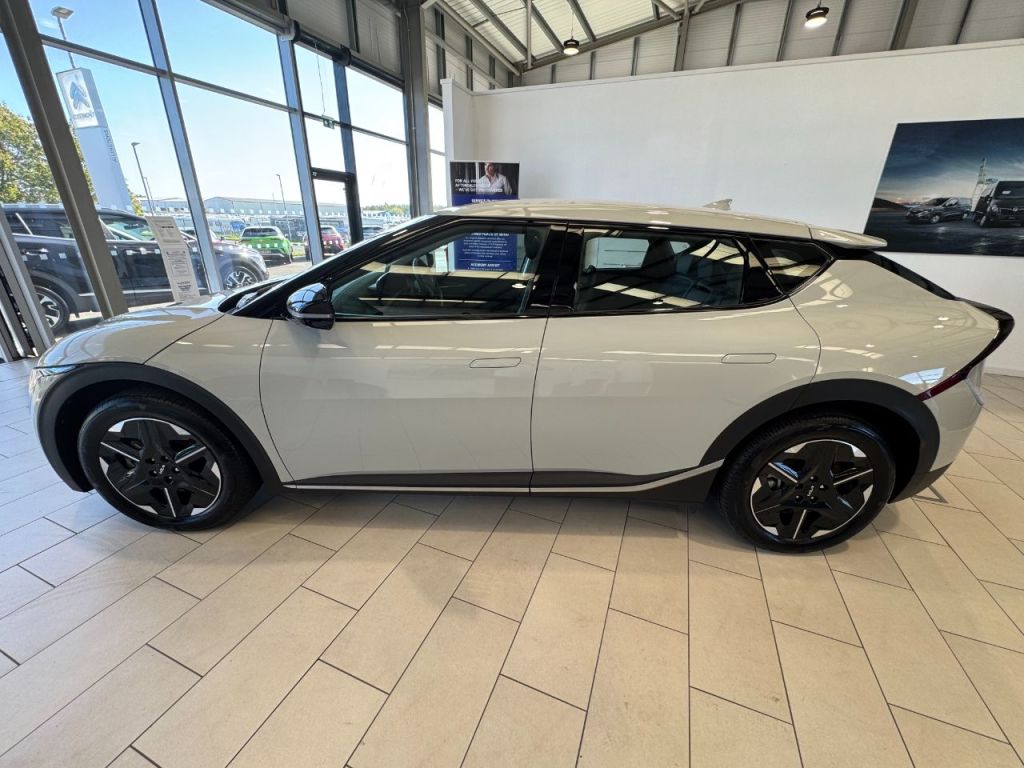 Used Kia EV6 2025 for sale - 76118301: Photo 7