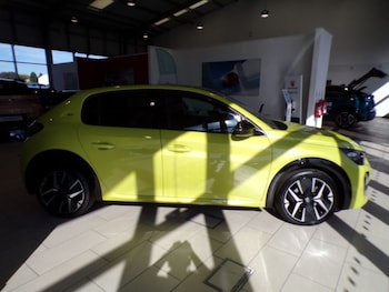 Used Peugeot 208 2024 for sale - 76118223: Photo 3