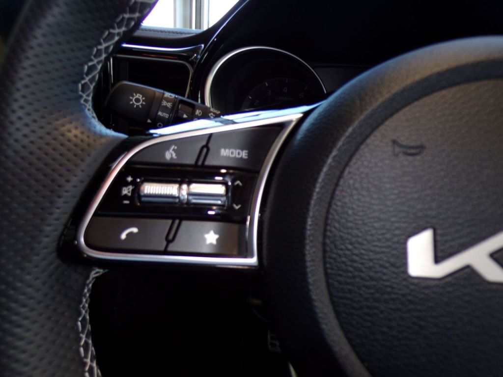 Used Kia XCeed 2025 for sale - 76118228: Photo 21