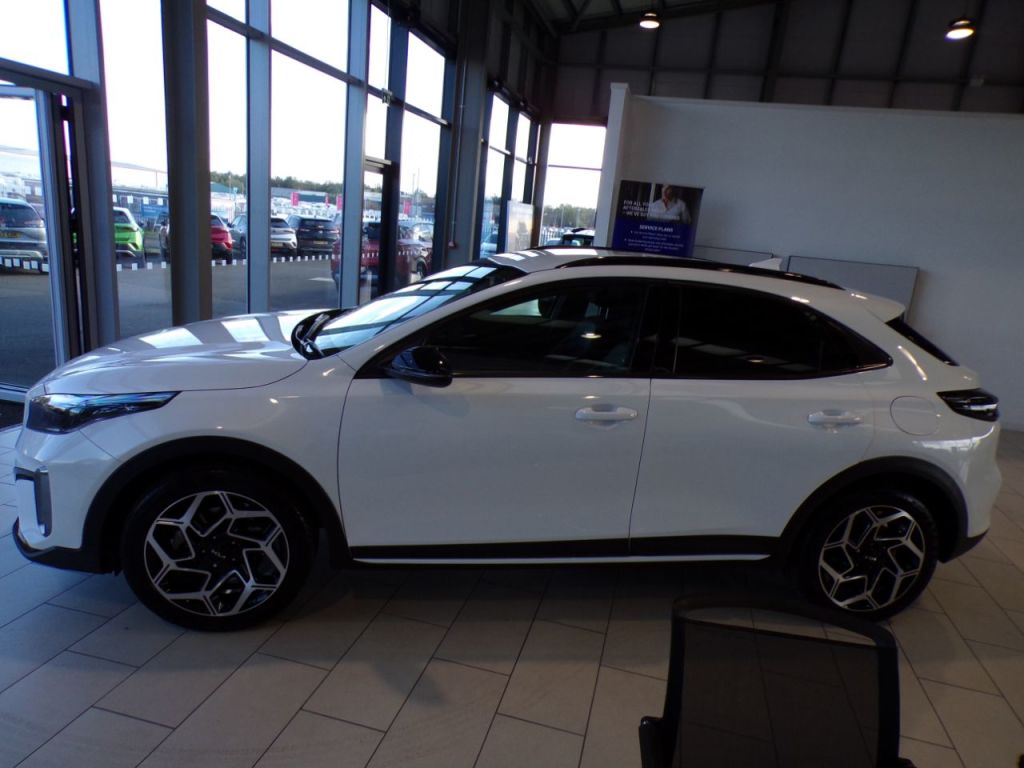 Used Kia XCeed 2025 for sale - 76118228: Photo 6