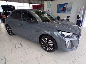 Peugeot - 208
