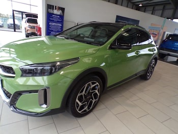 Used Kia XCeed 2023 for sale - 76245054: Photo 2