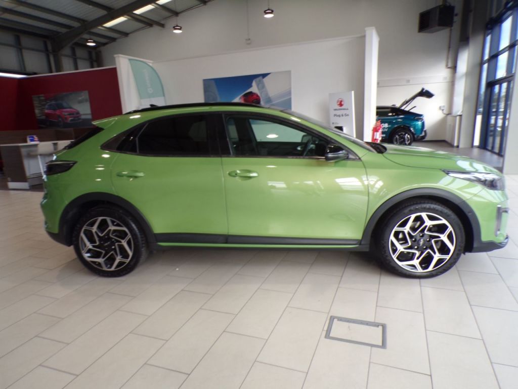 Used Kia XCeed 2023 for sale - 76245054: Photo 3