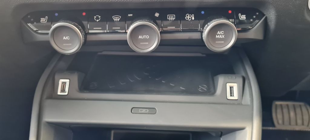 Used Citroen C4 2025 for sale - 76118342: Photo 9