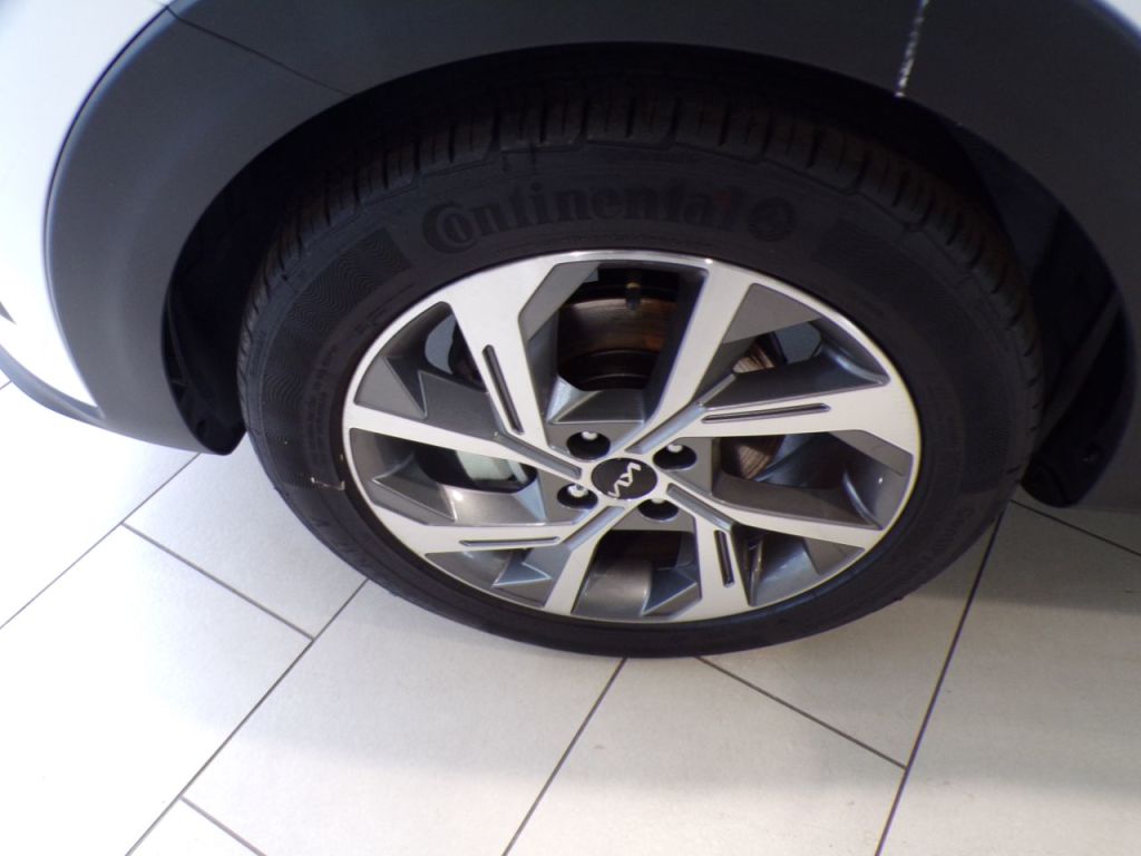 Used Kia Stonic 2025 for sale - 76118320: Photo 16