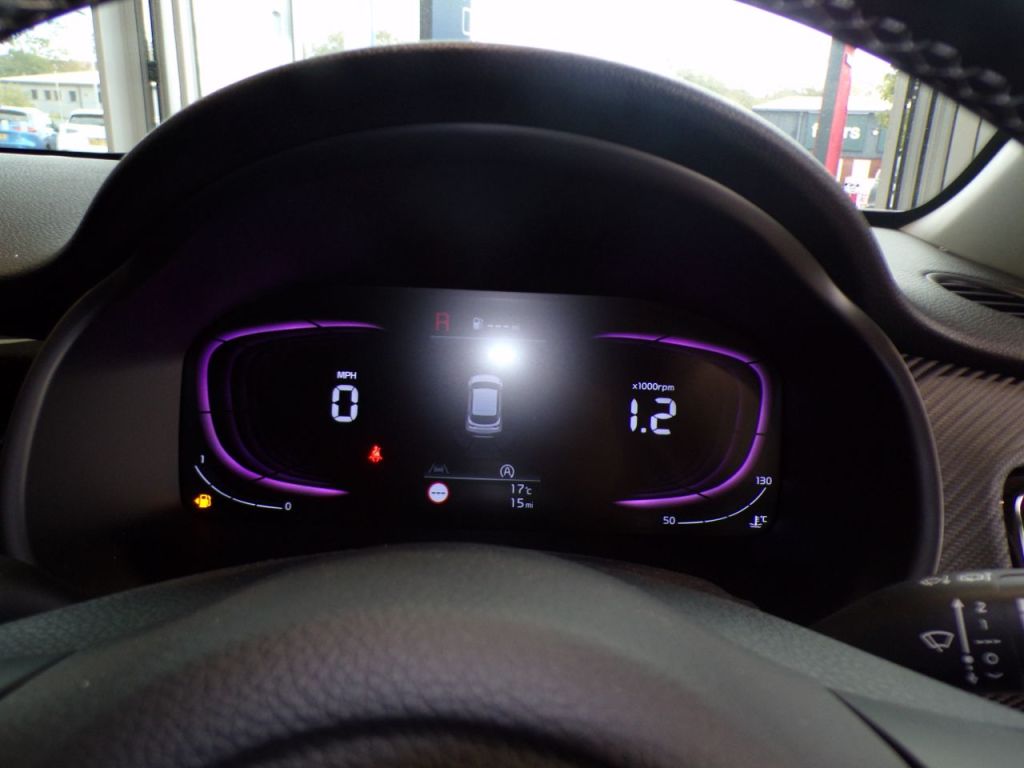 Used Kia Stonic 2025 for sale - 76118320: Photo 21