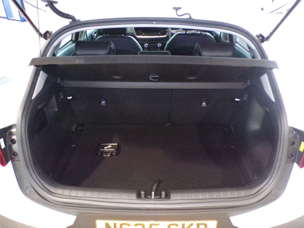 Used Kia Stonic 2025 for sale - 76118320: Photo 8