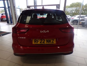 Used Kia Ceed 2022 for sale - 76118280: Photo 4
