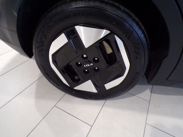 Used Kia EV3 2025 for sale - 76312257: Photo 24