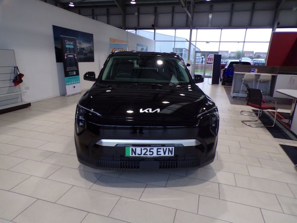 Used Kia EV3 2025 for sale - 76312257: Photo 2