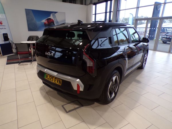 Used Kia EV3 2025 for sale - 76312257: Photo 5