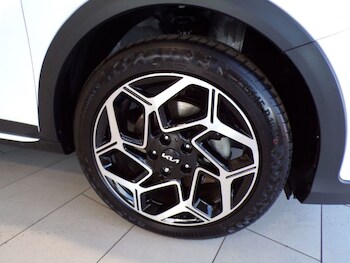 Used Kia XCeed 2025 for sale - 76118227: Photo