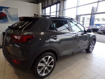 Used Kia Stonic 2021 for sale - 76147232: Photo 4