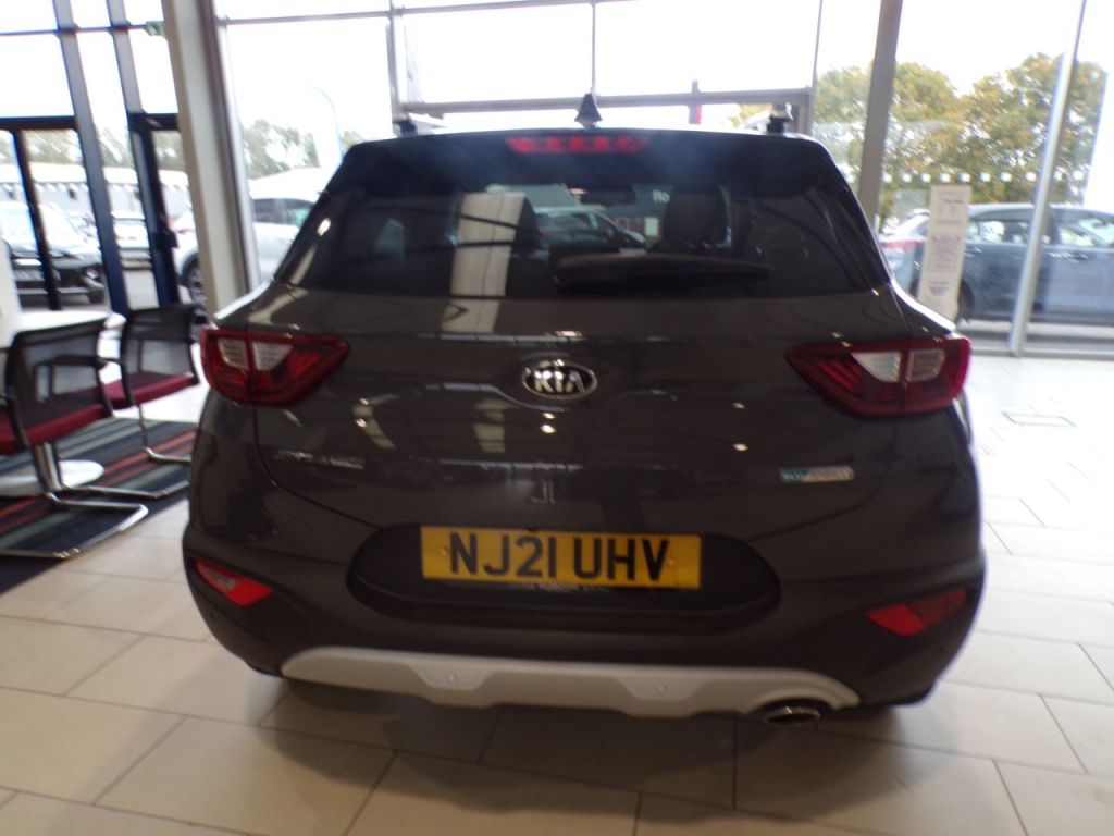 Used Kia Stonic 2021 for sale - 76147232: Photo 5