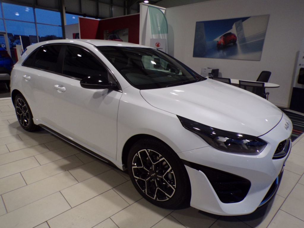 Used Kia Ceed 2025 for sale - 76422171: Photo 1