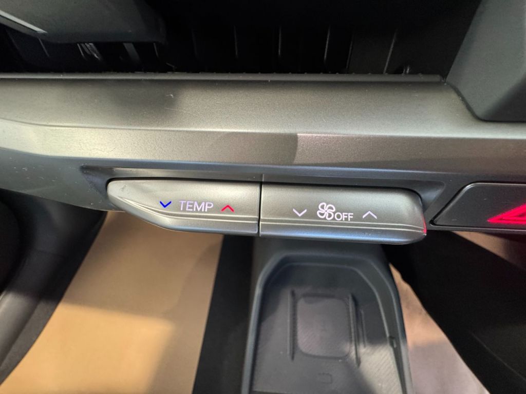 Used Kia EV3 2025 for sale - 76118241: Photo 41