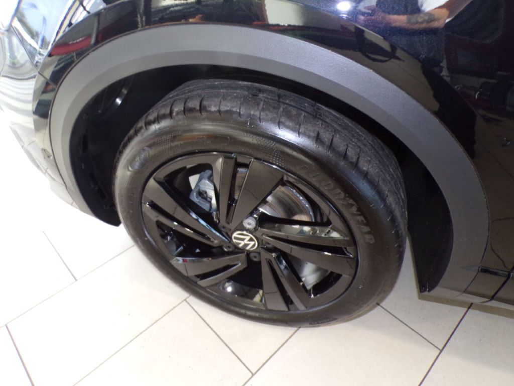 Used Volkswagen T-Roc 2025 for sale - 76363183: Photo 14