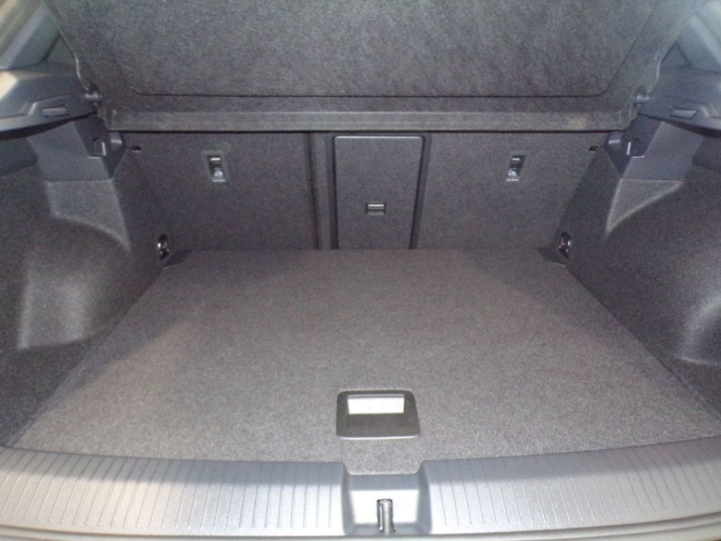 Used Volkswagen T-Roc 2025 for sale - 76363183: Photo 15