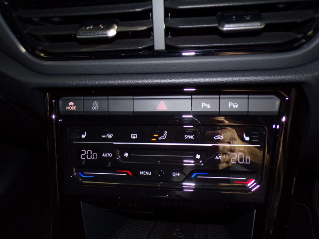 Used Volkswagen T-Roc 2025 for sale - 76363183: Photo 23