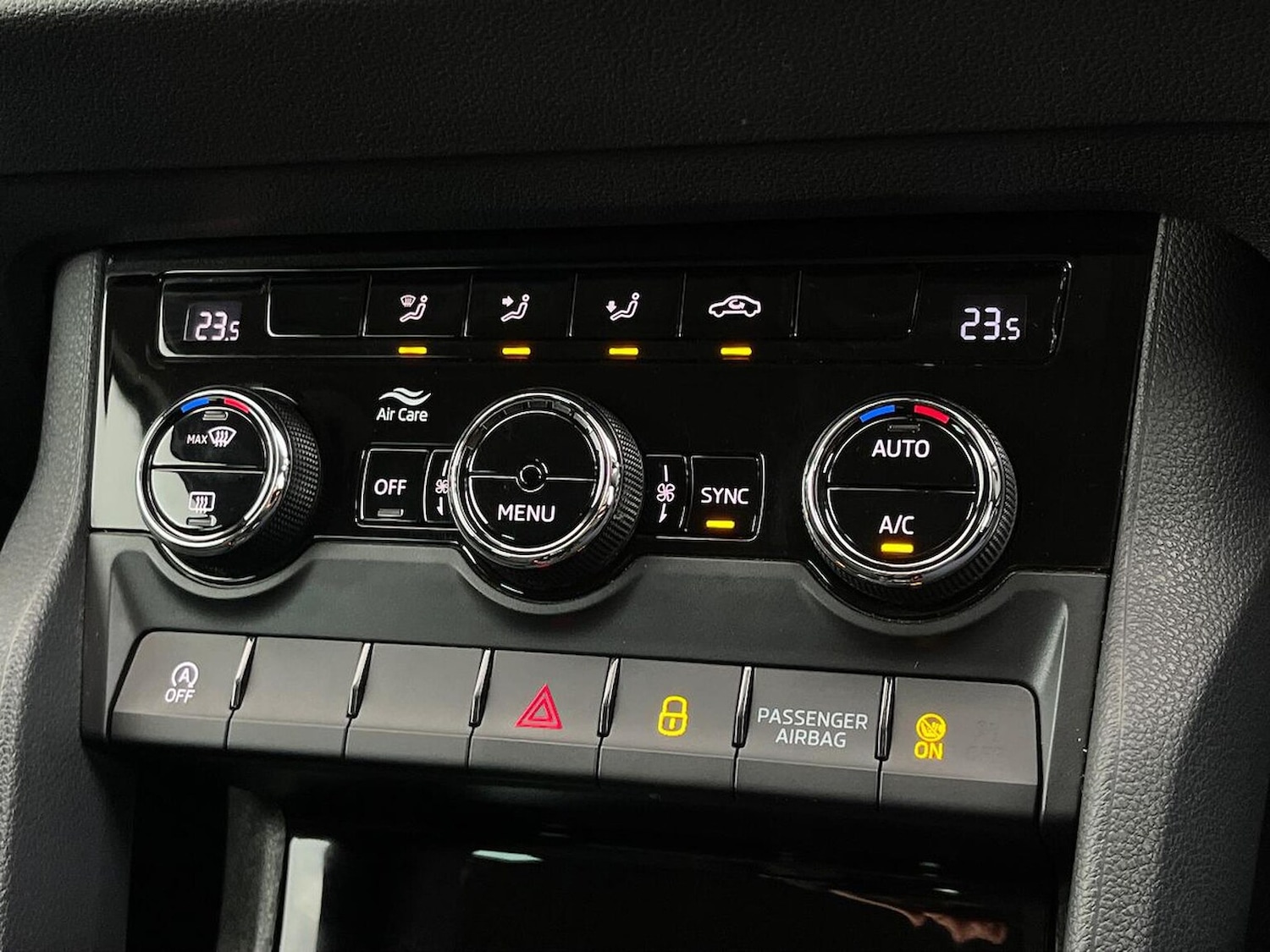 Used Skoda Karoq 2019 for sale - 76324644: Photo 12