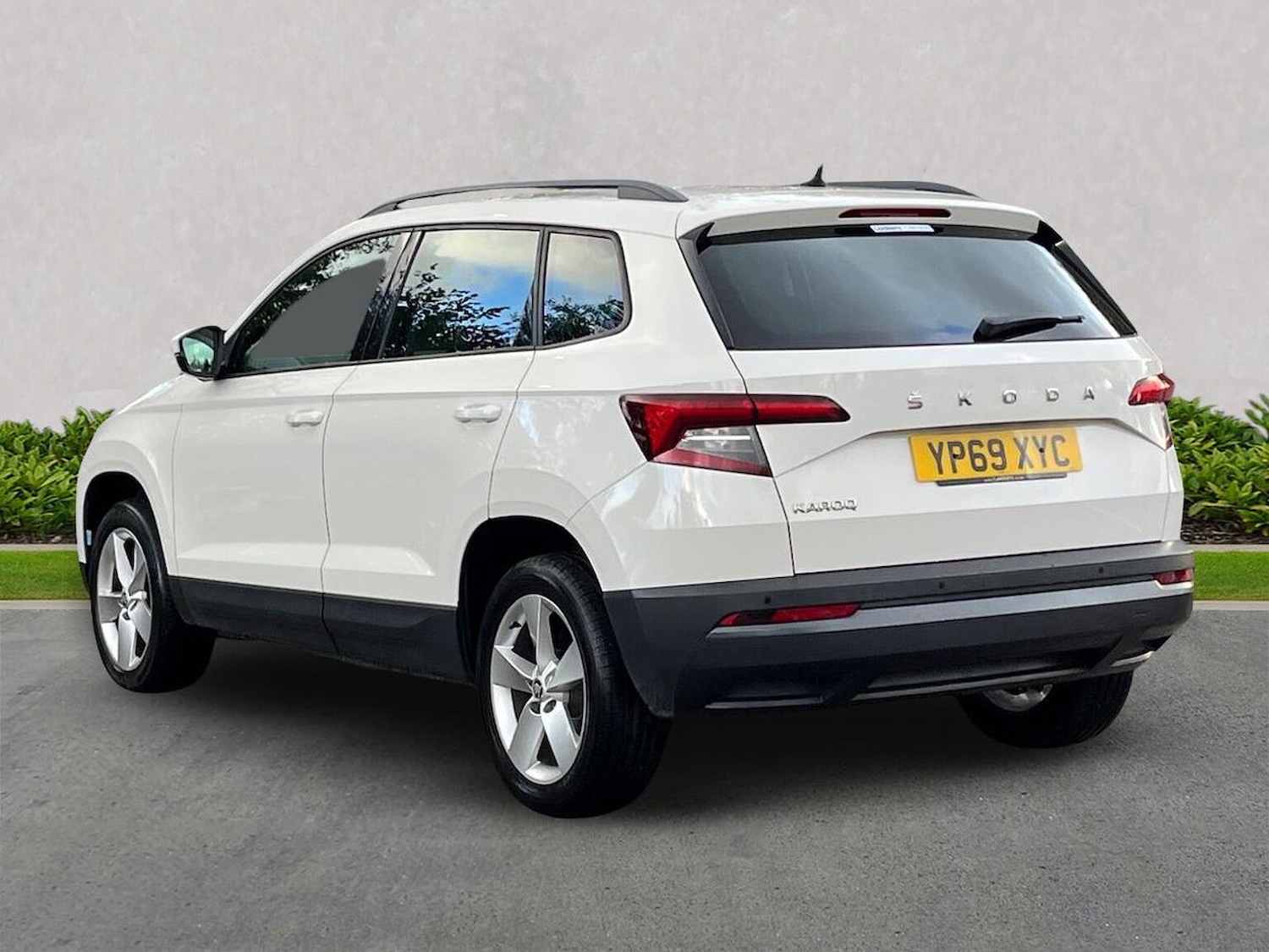 Used Skoda Karoq 2019 for sale - 76324644: Photo 2