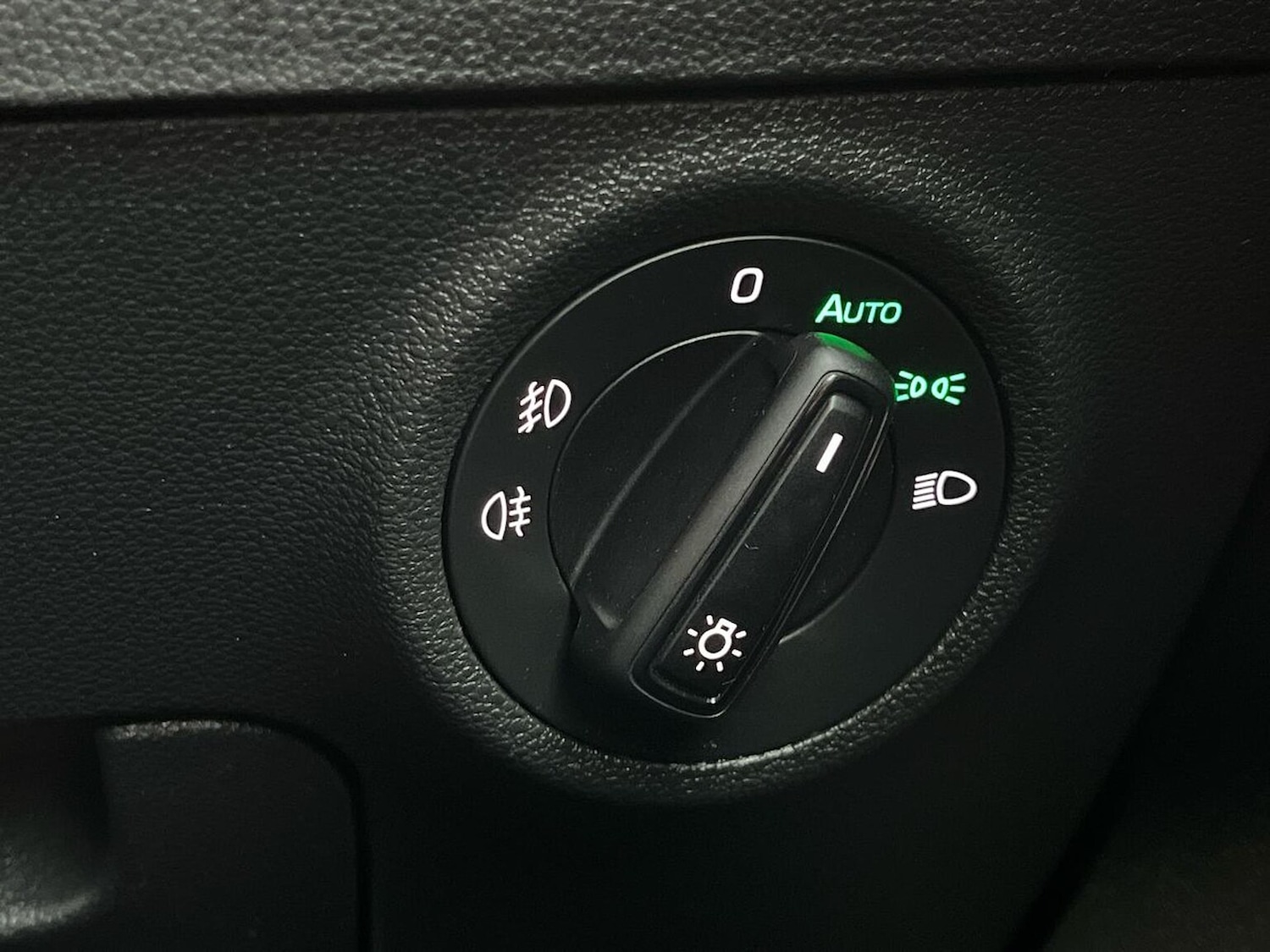 Used Skoda Karoq 2019 for sale - 76324644: Photo 22